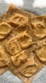 Load image into Gallery viewer, Ravioli di Cacio e Pepe (Emmer Wheat)