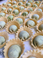 Load image into Gallery viewer, Cappellacci di spinaci e ricotta