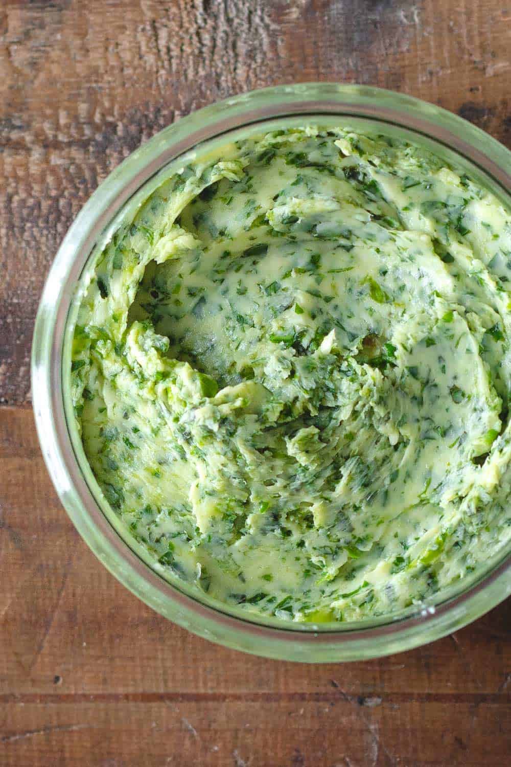 Burro- Erbe e Aglio (Herby garlic butter)