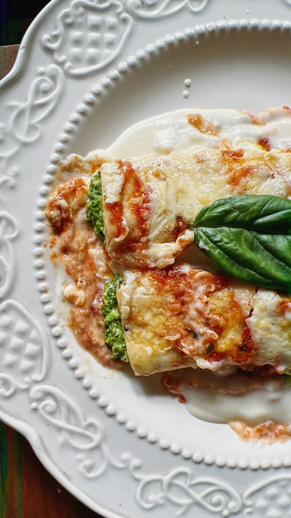 Cannelloni al forno (spinach + ricotta)