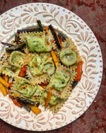 Load image into Gallery viewer, Ravioli di ricotta (herb laminated)
