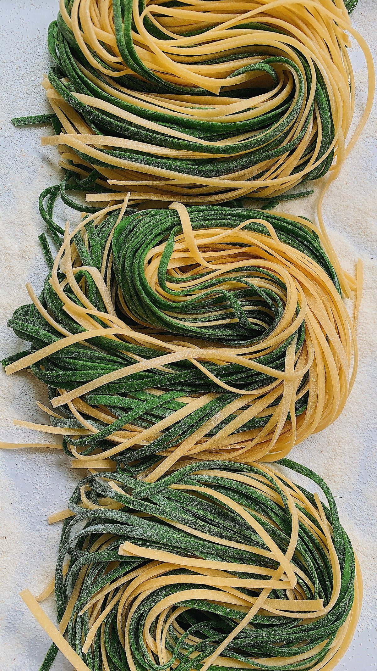 Paglia e fieno (tagliatelle)